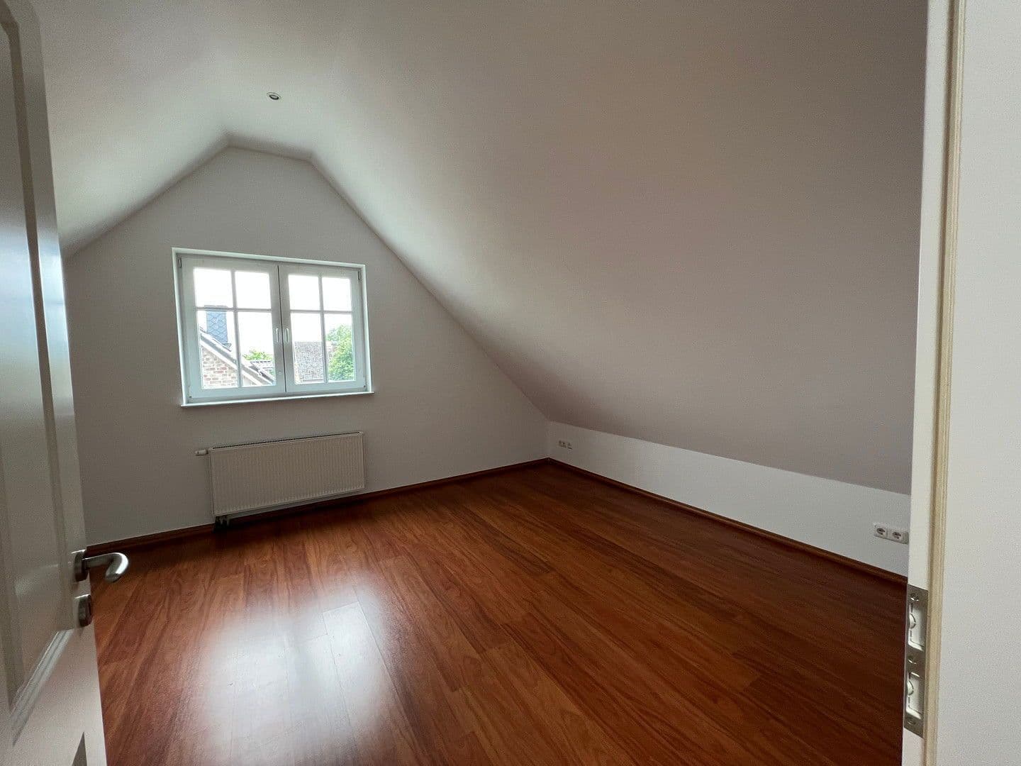 Predaj domu 270 m², pozemek 868 m², Bad Oldesloe, Šlezvicko-Holštajnsko Predaj domu 270 m², pozemek 868 m², Bad Oldesloe, Šlezvicko-Holštajnsko