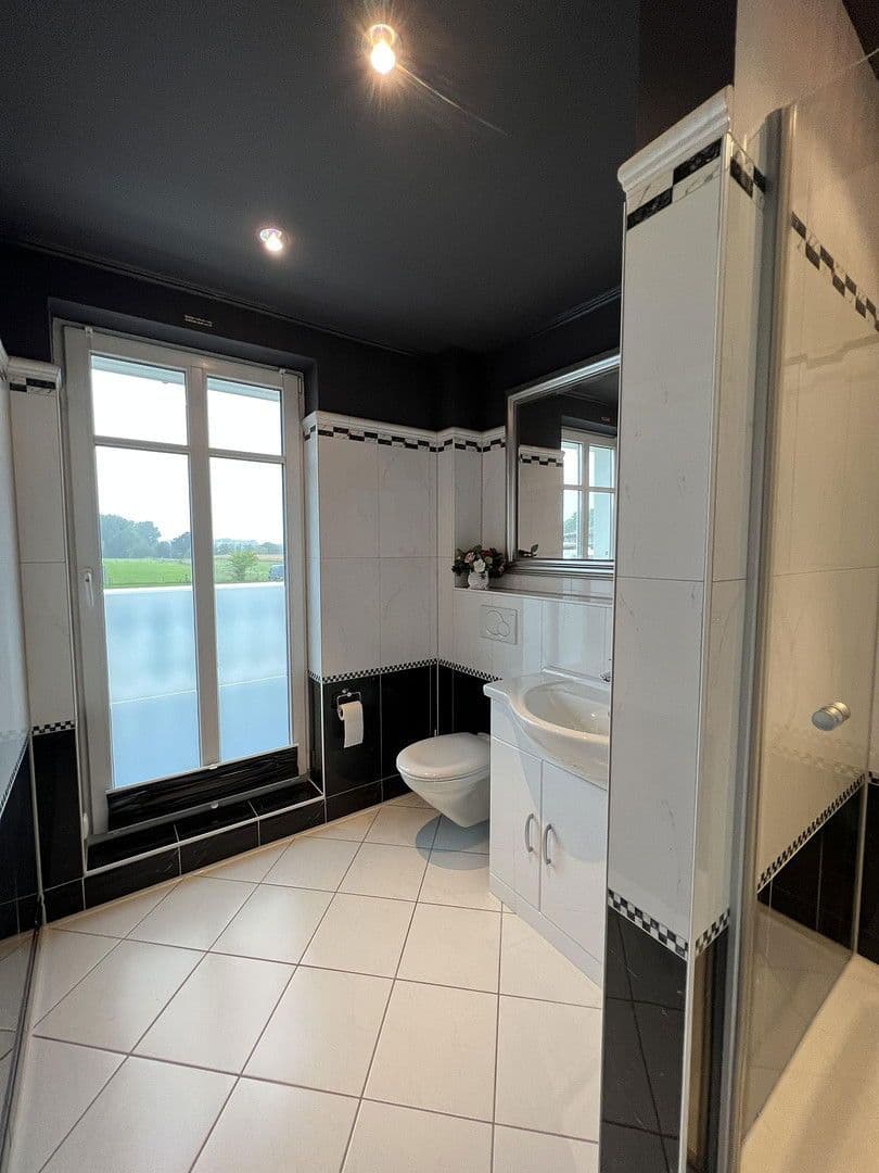 Predaj domu 270 m², pozemek 868 m², Bad Oldesloe, Šlezvicko-Holštajnsko Predaj domu 270 m², pozemek 868 m², Bad Oldesloe, Šlezvicko-Holštajnsko