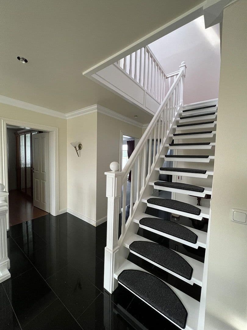 Predaj domu 270 m², pozemek 868 m², Bad Oldesloe, Šlezvicko-Holštajnsko Predaj domu 270 m², pozemek 868 m², Bad Oldesloe, Šlezvicko-Holštajnsko