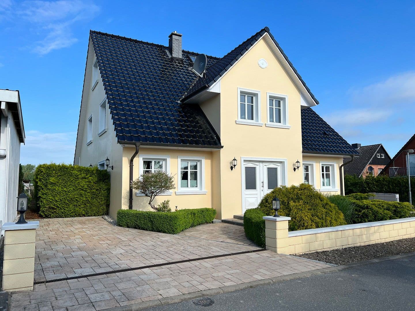 Predaj domu 270 m², pozemek 868 m², Bad Oldesloe, Šlezvicko-Holštajnsko Predaj domu 270 m², pozemek 868 m², Bad Oldesloe, Šlezvicko-Holštajnsko