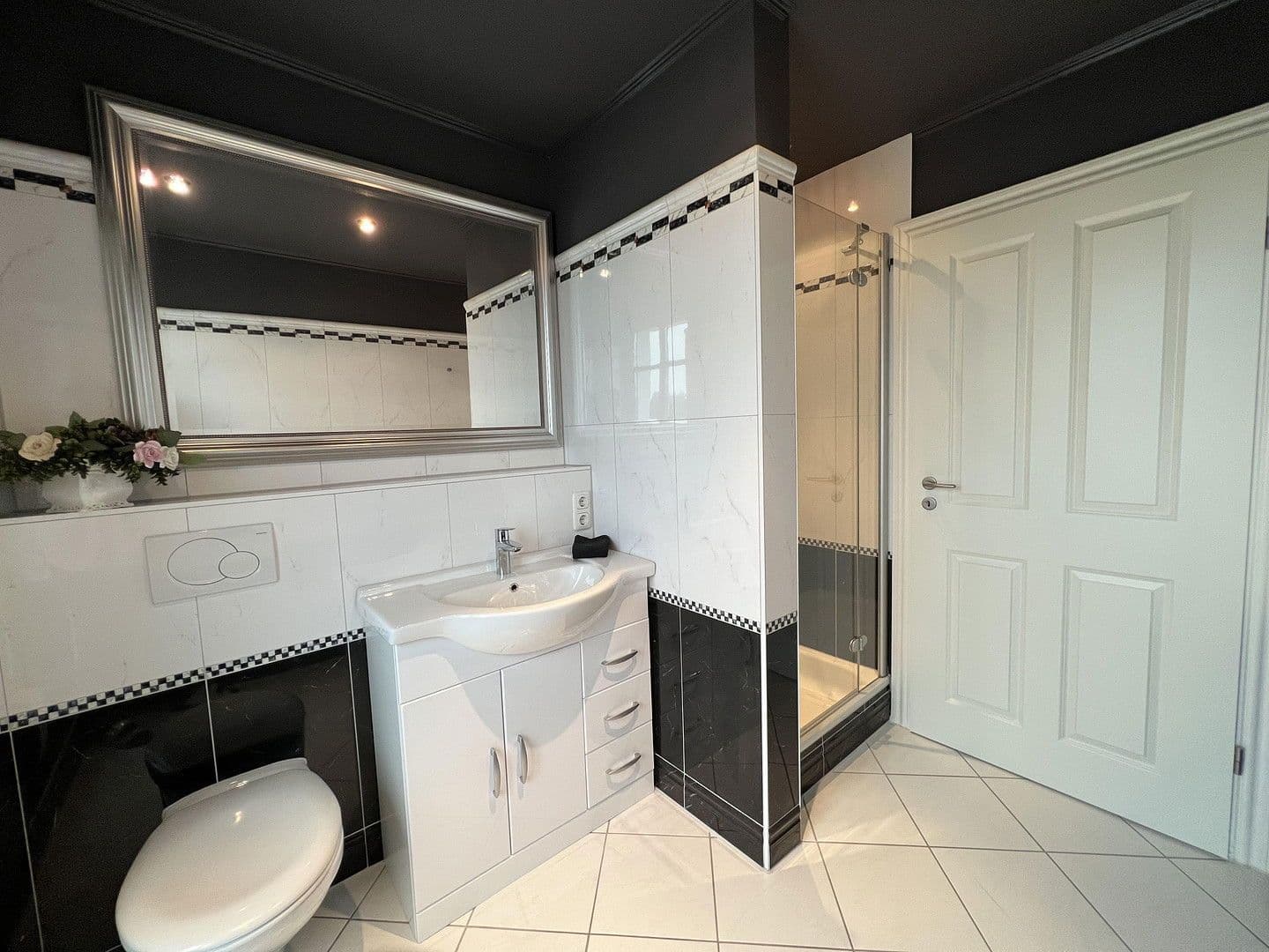 Predaj domu 270 m², pozemek 868 m², Bad Oldesloe, Šlezvicko-Holštajnsko Predaj domu 270 m², pozemek 868 m², Bad Oldesloe, Šlezvicko-Holštajnsko