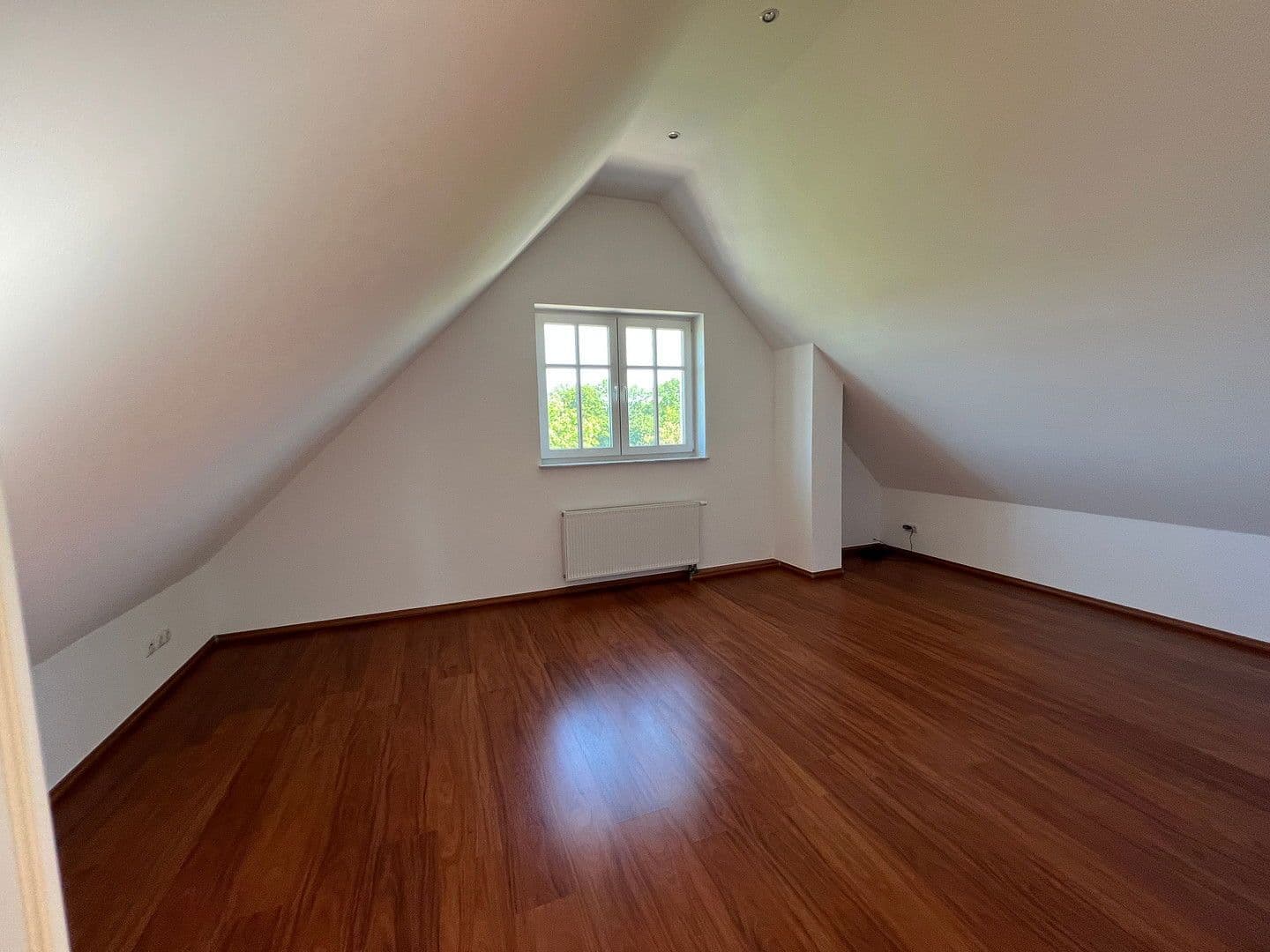 Predaj domu 270 m², pozemek 868 m², Bad Oldesloe, Šlezvicko-Holštajnsko Predaj domu 270 m², pozemek 868 m², Bad Oldesloe, Šlezvicko-Holštajnsko