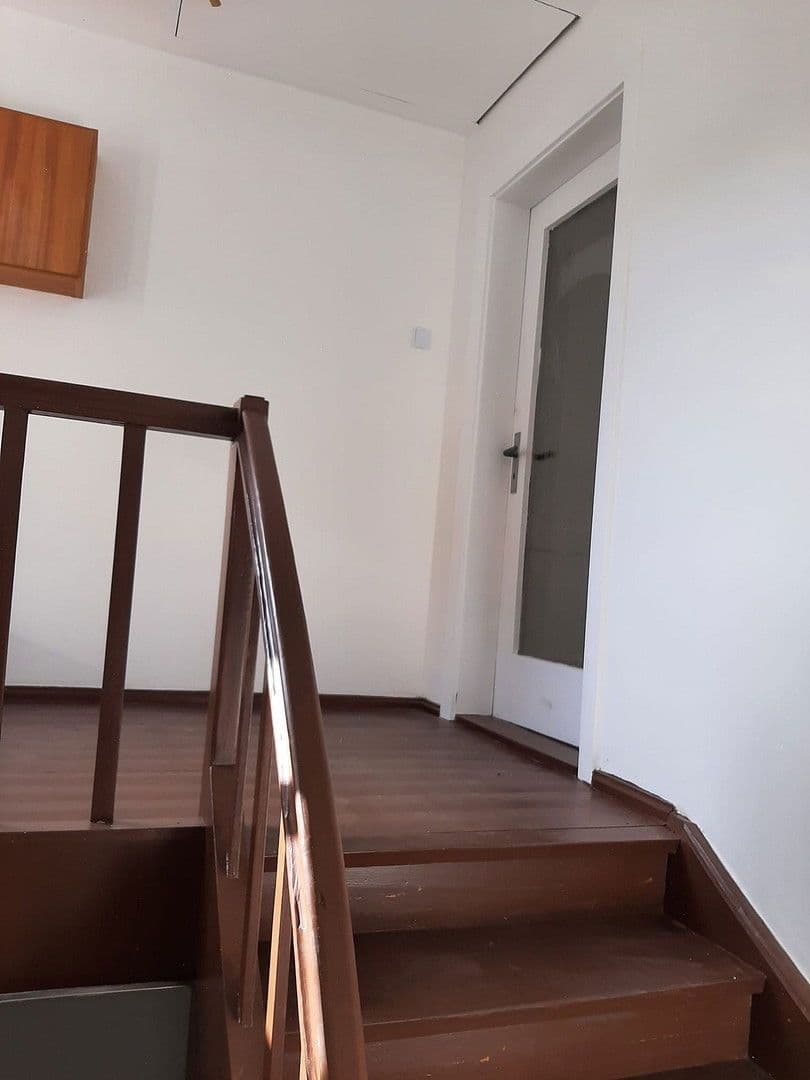 Prenájom bytu 6-izbový 100 m², Schönbrunn, Landshut, Bavorsko Prenájom bytu 6-izbový 100 m², Schönbrunn, Landshut, Bavorsko