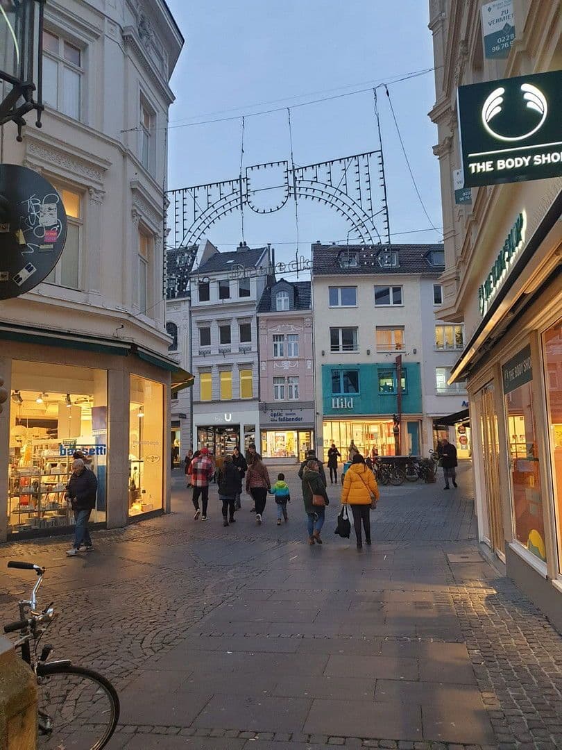 Prenájom nebytového priestoru 188 m², Dreieck 10, Bonn, Severné Porýnie - Westfálsko Prenájom nebytového priestoru 188 m², Dreieck 10, Bonn, Severné Porýnie - Westfálsko