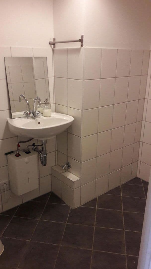 Prenájom kancelárie 61 m², Berlin, Berlín Prenájom kancelárie 61 m², Berlin, Berlín