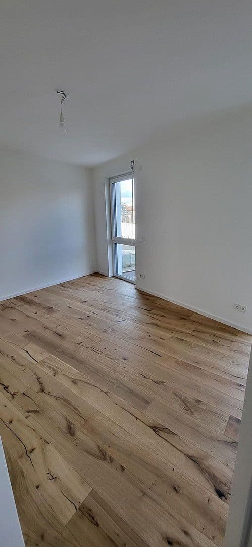 Prenájom bytu 3-izbový 81 m², Kuchengartenstraße 4, Leipzig, Sasko Prenájom bytu 3-izbový 81 m², Kuchengartenstraße 4, Leipzig, Sasko