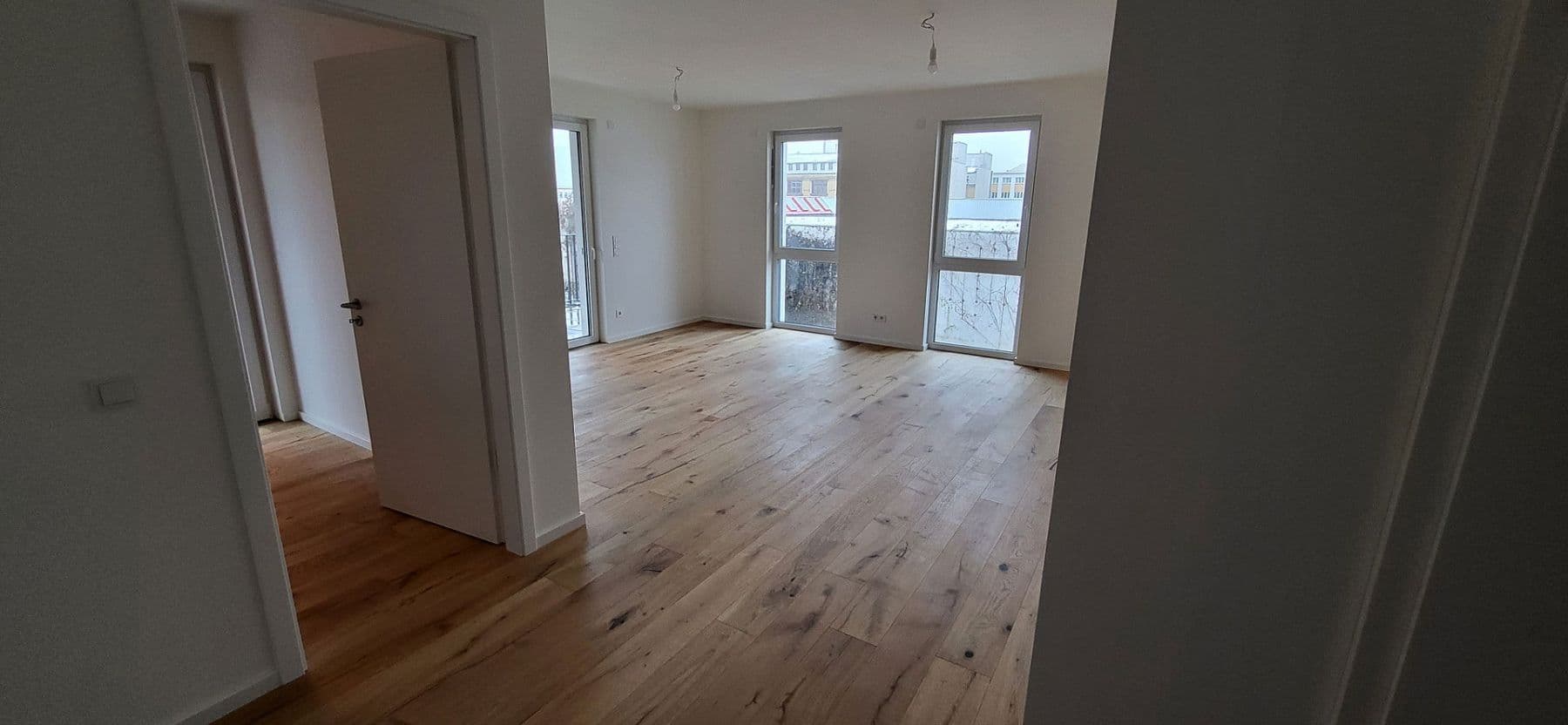 Prenájom bytu 3-izbový 81 m², Kuchengartenstraße 4, Leipzig, Sasko Prenájom bytu 3-izbový 81 m², Kuchengartenstraße 4, Leipzig, Sasko