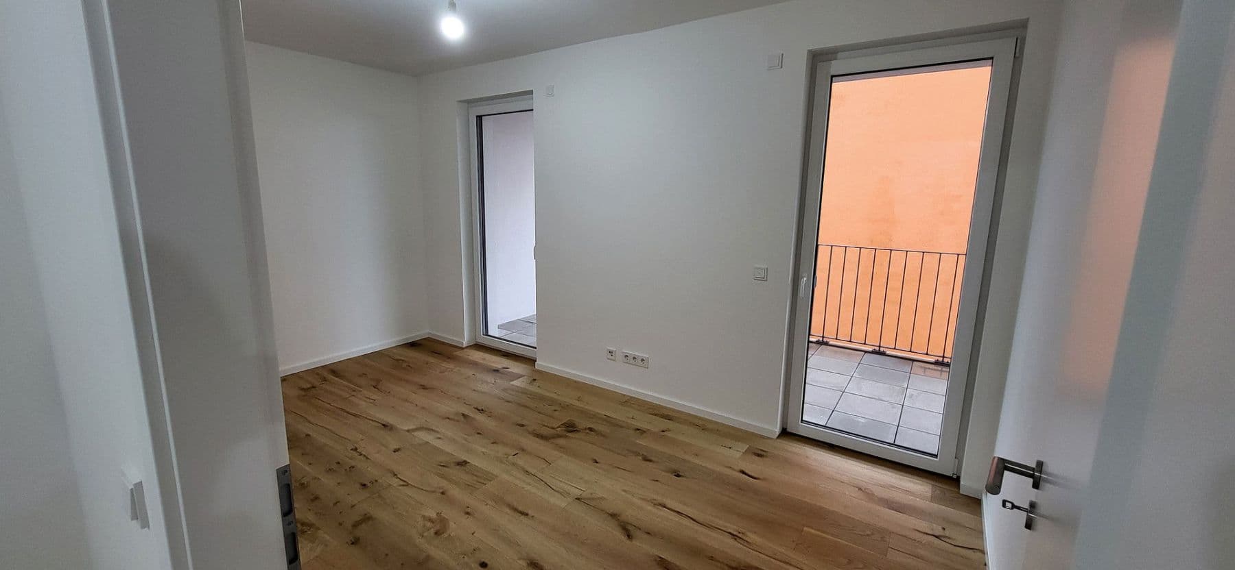 Prenájom bytu 3-izbový 81 m², Kuchengartenstraße 4, Leipzig, Sasko Prenájom bytu 3-izbový 81 m², Kuchengartenstraße 4, Leipzig, Sasko