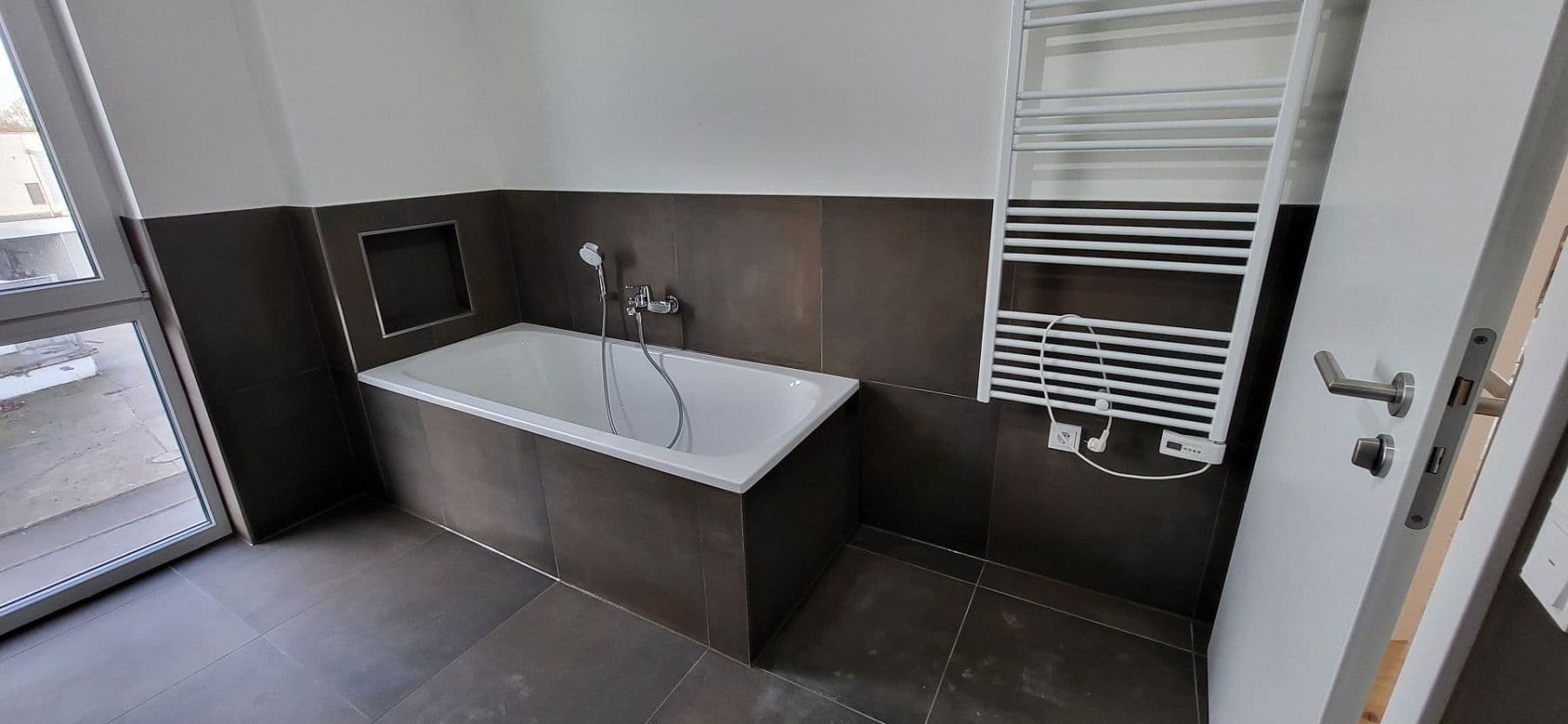 Prenájom bytu 3-izbový 81 m², Kuchengartenstraße 4, Leipzig, Sasko Prenájom bytu 3-izbový 81 m², Kuchengartenstraße 4, Leipzig, Sasko