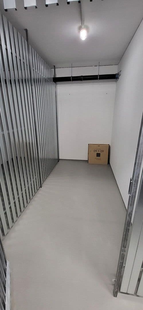 Prenájom bytu 3-izbový 81 m², Kuchengartenstraße 4, Leipzig, Sasko Prenájom bytu 3-izbový 81 m², Kuchengartenstraße 4, Leipzig, Sasko