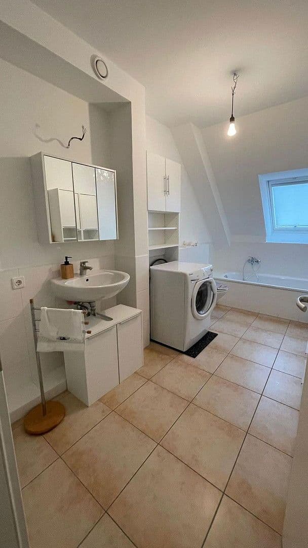 Prenájom bytu 2-izbový 63 m², Hamburg, Hamburg Prenájom bytu 2-izbový 63 m², Hamburg, Hamburg