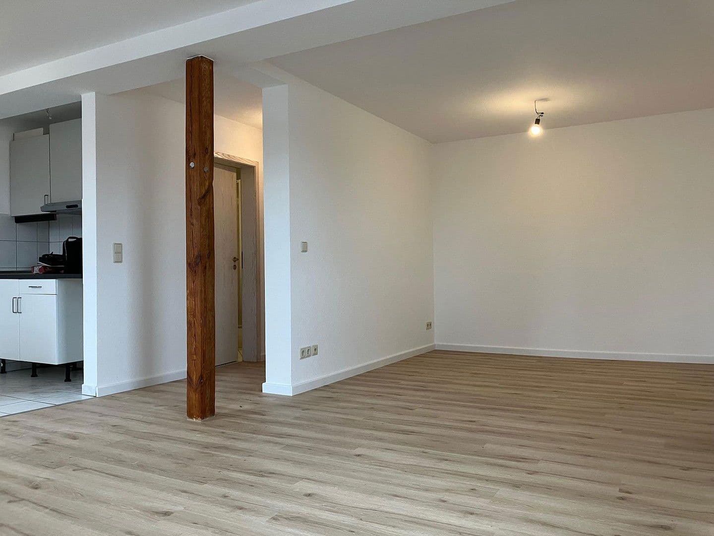 Prenájom bytu 1-izbový 38 m², Rimbach, Hesensko Prenájom bytu 1-izbový 38 m², Rimbach, Hesensko