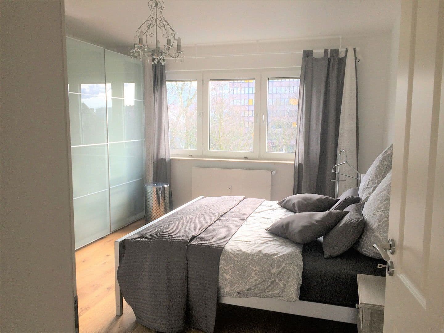 Prenájom bytu 3-izbový 86 m², Carl-Reiss-Platz17, Mannheim, Bádensko-Wurttembersko Prenájom bytu 3-izbový 86 m², Carl-Reiss-Platz17, Mannheim, Bádensko-Wurttembersko