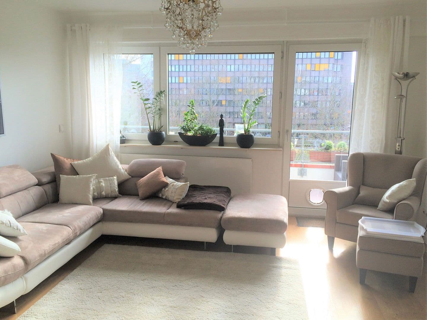 Prenájom bytu 3-izbový 86 m², Carl-Reiss-Platz17, Mannheim, Bádensko-Wurttembersko Prenájom bytu 3-izbový 86 m², Carl-Reiss-Platz17, Mannheim, Bádensko-Wurttembersko