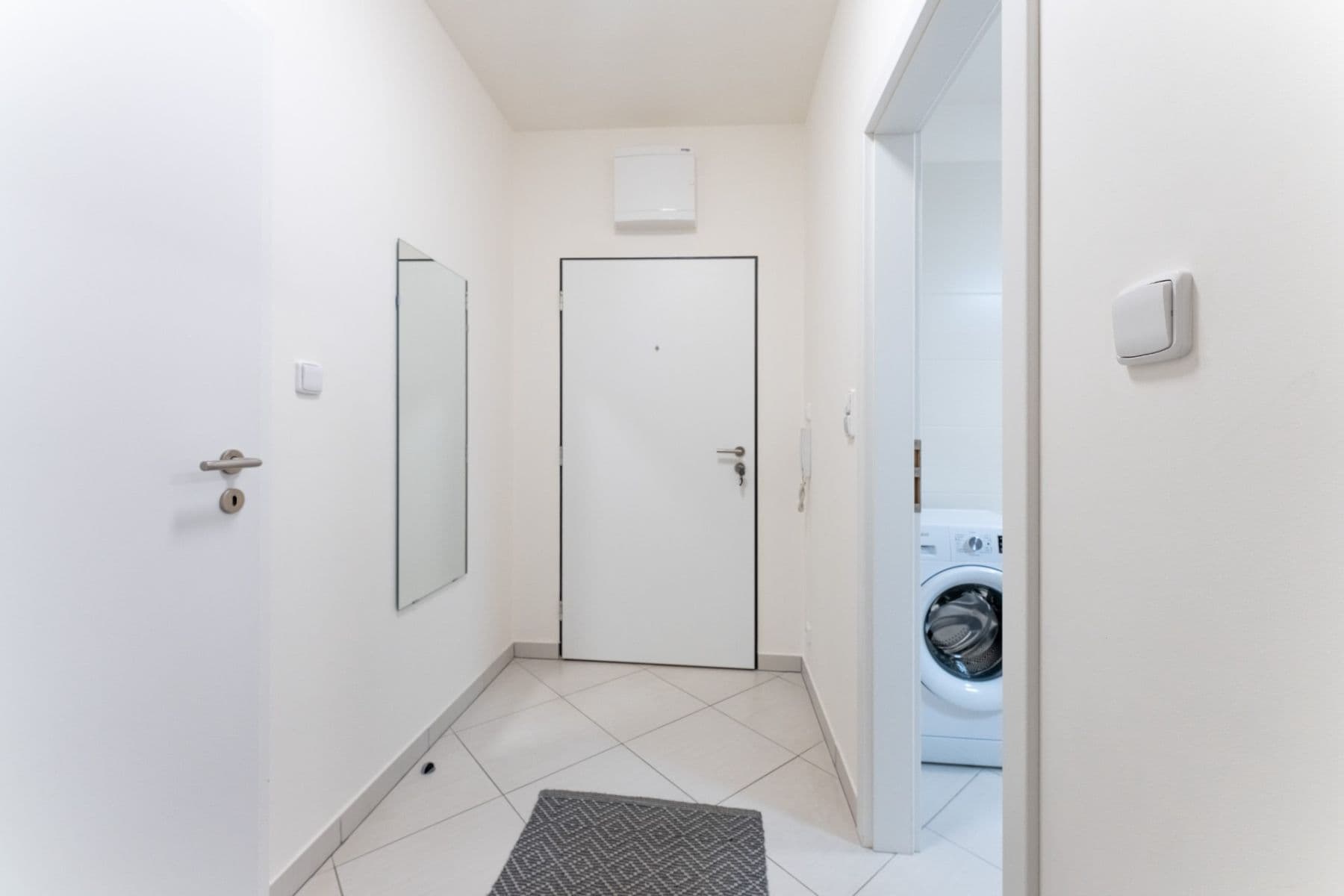 Prenájom bytu 2-izbový 54 m², Honzíkova, Praha, Praha Prenájom bytu 2-izbový 54 m², Honzíkova, Praha, Praha