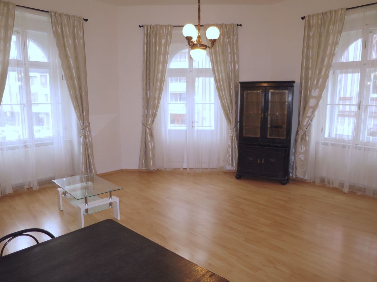 Prenájom bytu 2-izbový 67 m², Roháčova, Praha, Praha Prenájom bytu 2-izbový 67 m², Roháčova, Praha, Praha