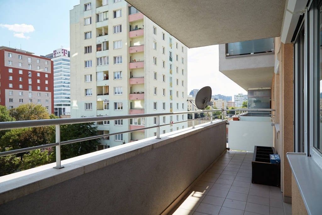 Prenájom bytu 2-izbový 74 m², Martinčekova, Ružinov, Bratislavský kraj Prenájom bytu 2-izbový 74 m², Martinčekova, Ružinov, Bratislavský kraj