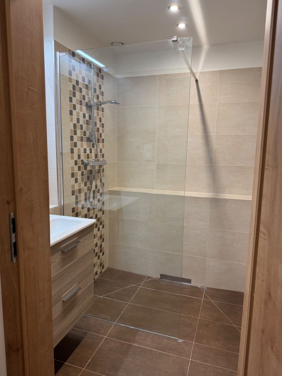 Prenájom bytu 2-izbový 53 m², Františka Diviše, Praha, Praha Prenájom bytu 2-izbový 53 m², Františka Diviše, Praha, Praha