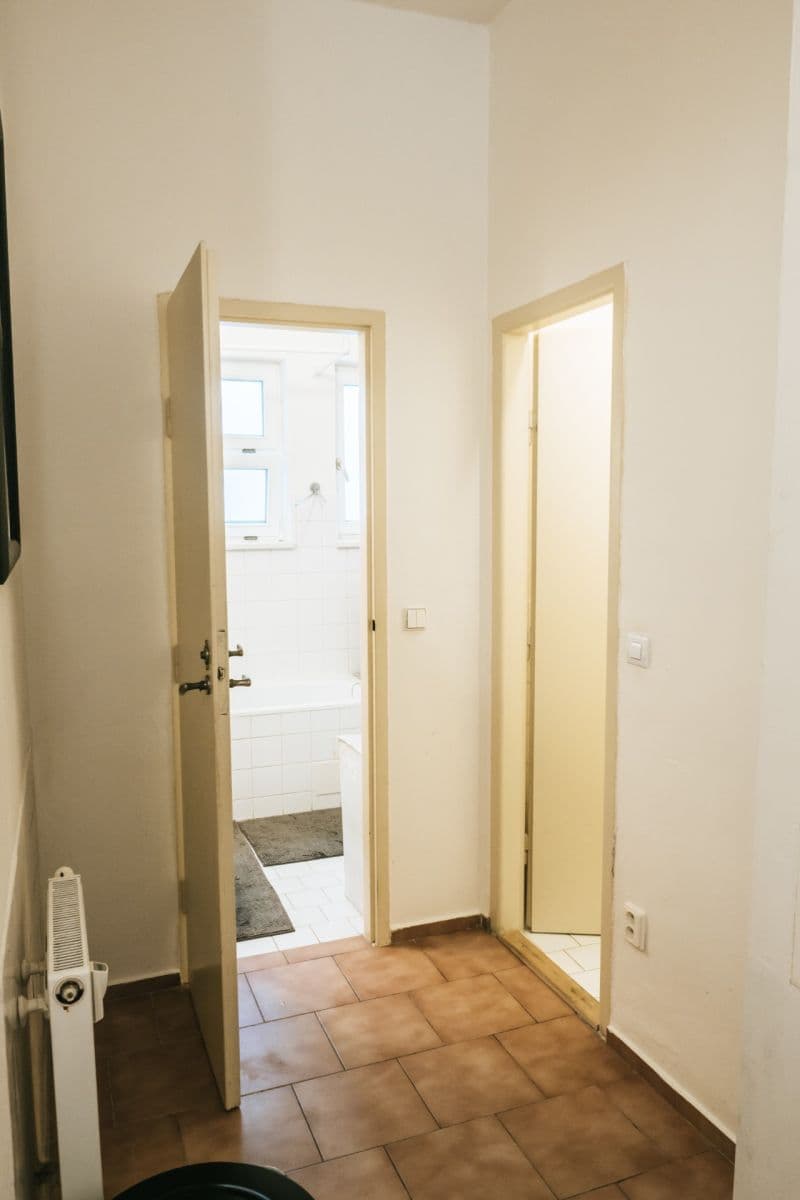 Prenájom bytu 2-izbový 70 m², Dolní náměstí, Olomouc, Olomoucký kraj Prenájom bytu 2-izbový 70 m², Dolní náměstí, Olomouc, Olomoucký kraj