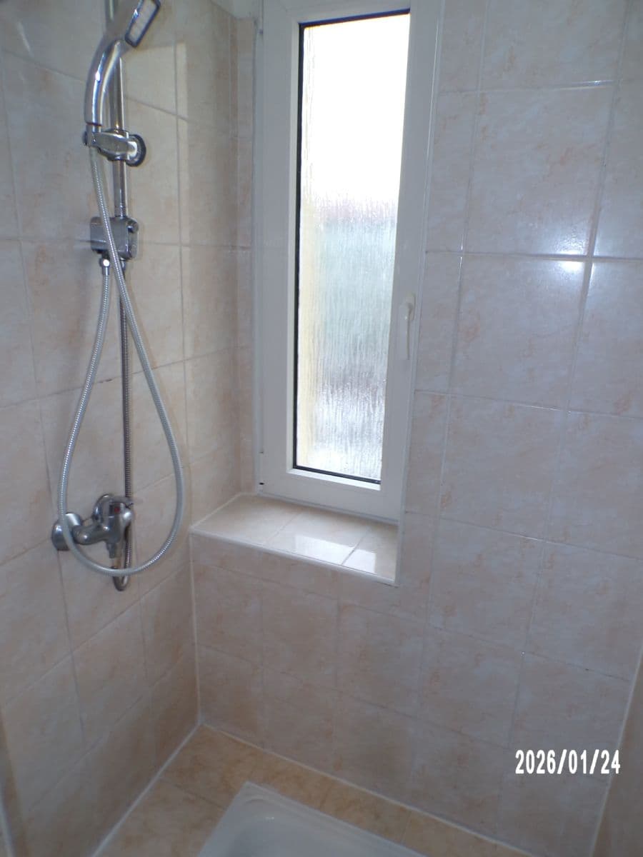 Prenájom bytu 1-izbový 40 m², Českomoravská, Praha, Praha Prenájom bytu 1-izbový 40 m², Českomoravská, Praha, Praha