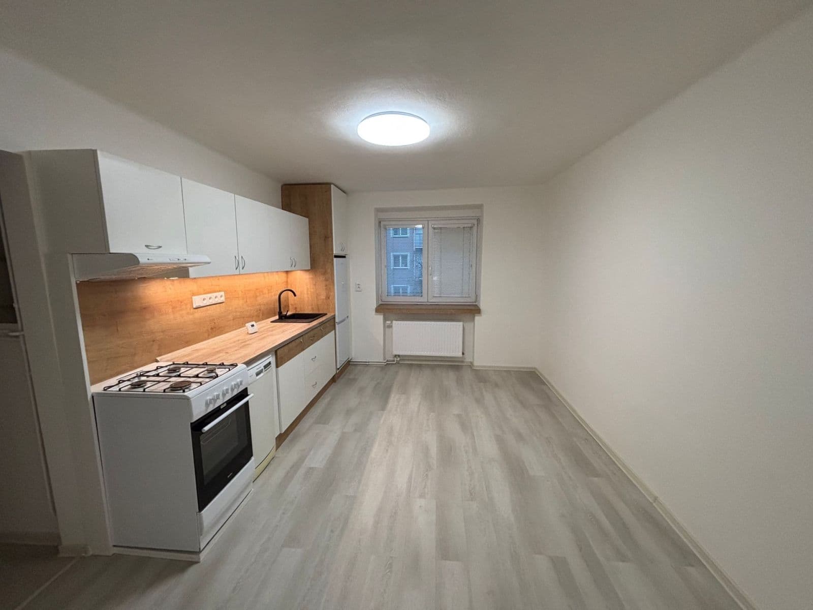 Prenájom bytu 1-izbový 36 m², Gurťjevova, Ostrava, Moravskoslezský kraj Prenájom bytu 1-izbový 36 m², Gurťjevova, Ostrava, Moravskoslezský kraj