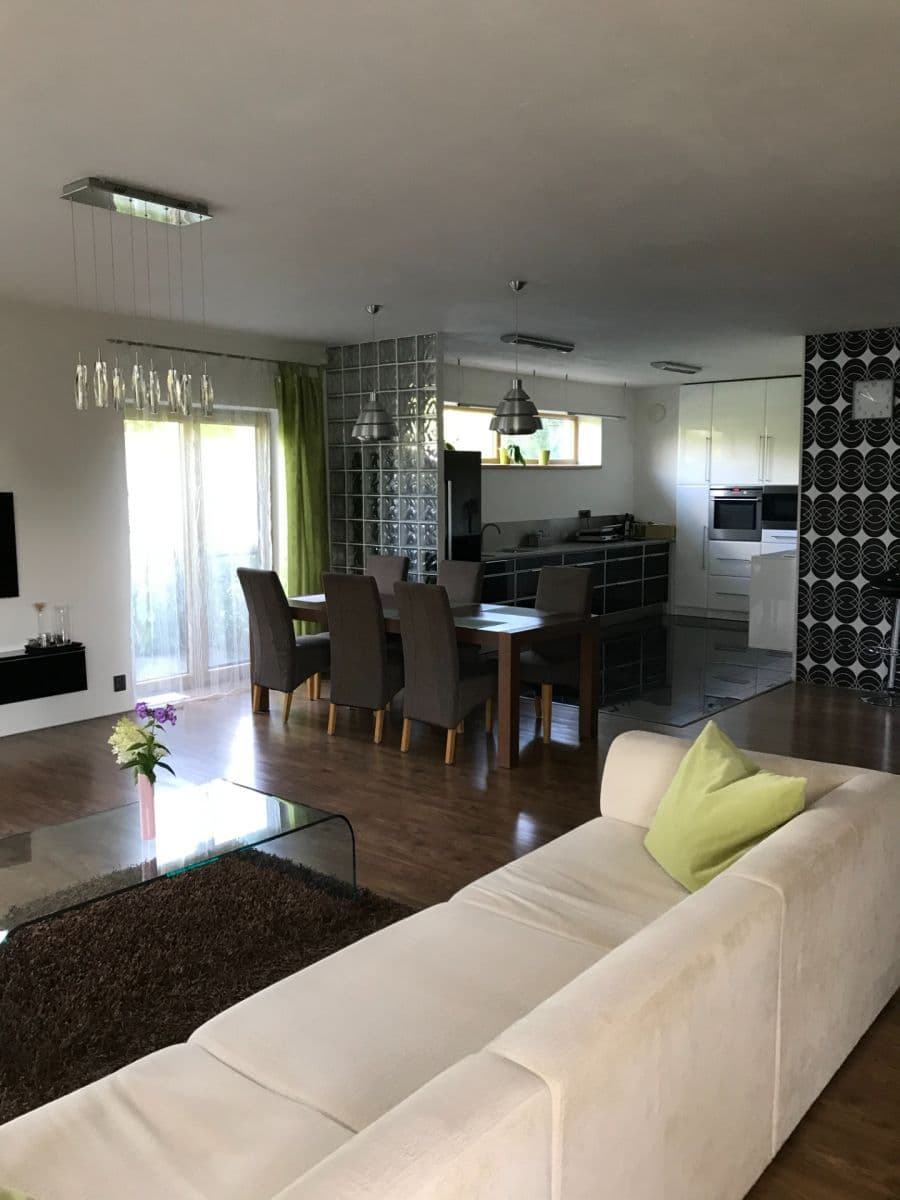 Prenájom domu 170 m², pozemek 980 m², Sluneční, Velké Přítočno, Středočeský kraj Prenájom domu 170 m², pozemek 980 m², Sluneční, Velké Přítočno, Středočeský kraj