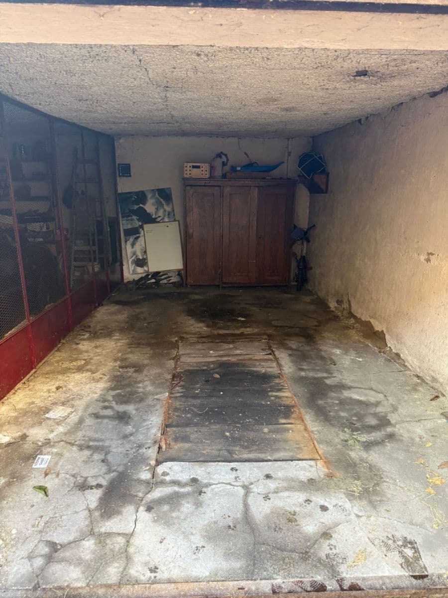 Prenájom garáže 20 m², Sokolská třída, Ostrava, Moravskoslezský kraj Prenájom garáže 20 m², Sokolská třída, Ostrava, Moravskoslezský kraj