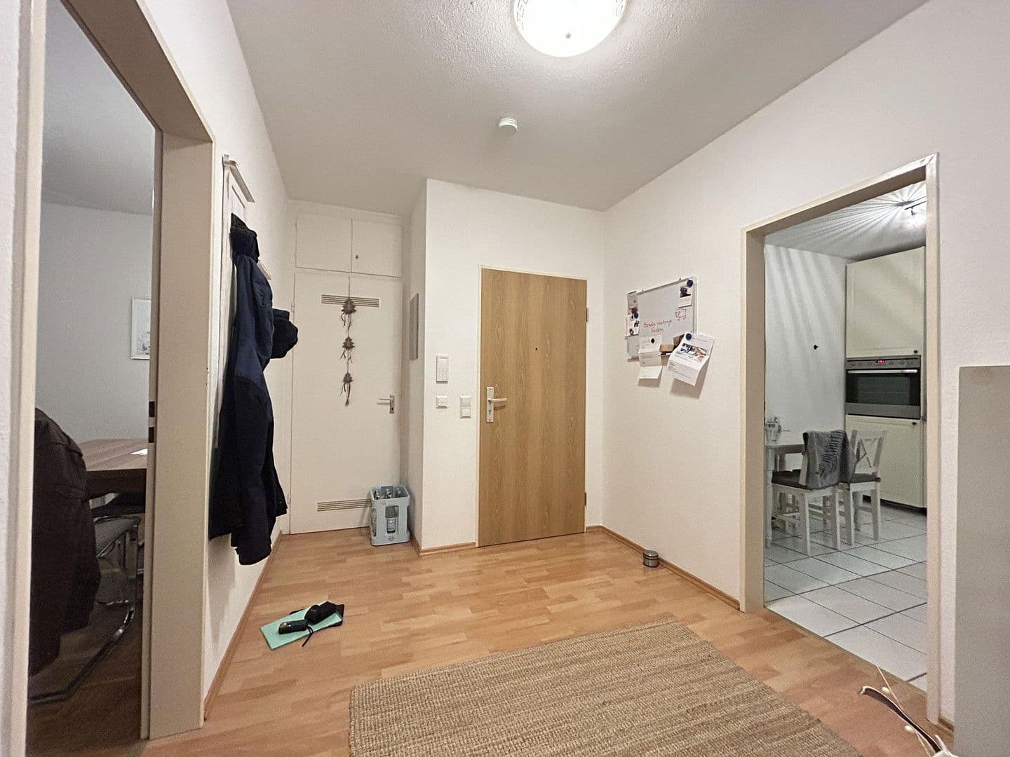 Prenájom bytu 3-izbový 80 m², Otto-Brenner-Straße 142, Bielefeld, Severné Porýnie - Westfálsko Prenájom bytu 3-izbový 80 m², Otto-Brenner-Straße 142, Bielefeld, Severné Porýnie - Westfálsko