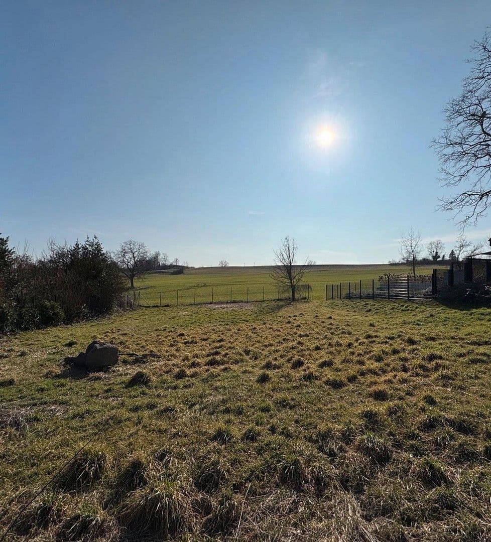 Predaj pozemku 834 m², Raiffeisenstraße 5, Mendig, Porýnie-Falcko Predaj pozemku 834 m², Raiffeisenstraße 5, Mendig, Porýnie-Falcko