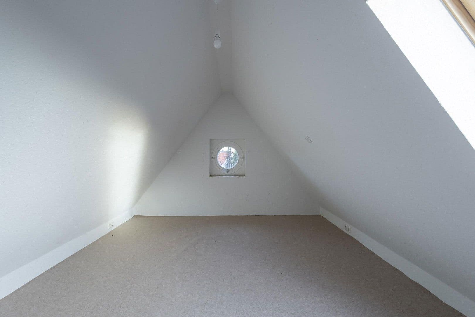 Predaj bytu 2-izbový 45 m², Krugstraße 9c, Hannover, Dolné Sasko Predaj bytu 2-izbový 45 m², Krugstraße 9c, Hannover, Dolné Sasko