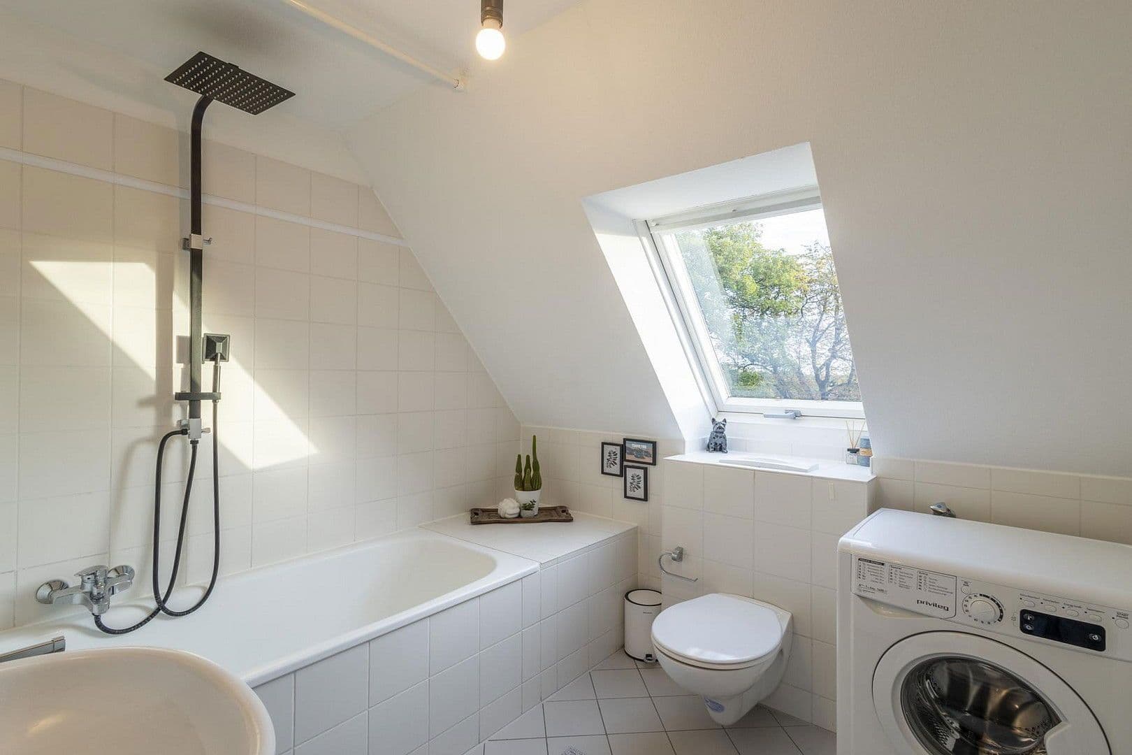 Predaj bytu 2-izbový 45 m², Krugstraße 9c, Hannover, Dolné Sasko Predaj bytu 2-izbový 45 m², Krugstraße 9c, Hannover, Dolné Sasko