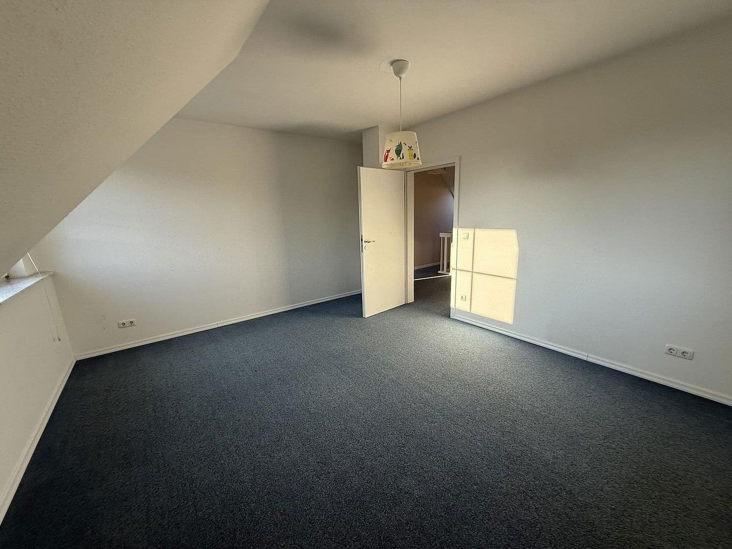 Predaj domu 130 m², pozemek 517 m², Eielkampsweg 27, Halstenbek, Šlezvicko-Holštajnsko Predaj domu 130 m², pozemek 517 m², Eielkampsweg 27, Halstenbek, Šlezvicko-Holštajnsko