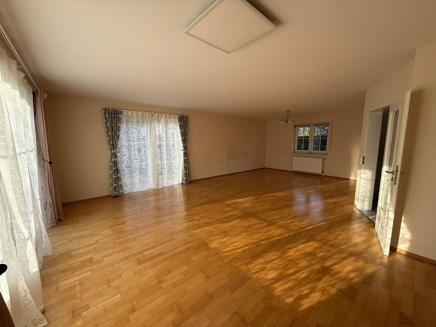 Predaj domu 130 m², pozemek 517 m², Eielkampsweg 27, Halstenbek, Šlezvicko-Holštajnsko Predaj domu 130 m², pozemek 517 m², Eielkampsweg 27, Halstenbek, Šlezvicko-Holštajnsko