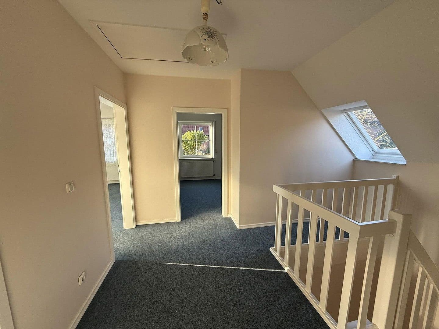 Predaj domu 130 m², pozemek 517 m², Eielkampsweg 27, Halstenbek, Šlezvicko-Holštajnsko Predaj domu 130 m², pozemek 517 m², Eielkampsweg 27, Halstenbek, Šlezvicko-Holštajnsko