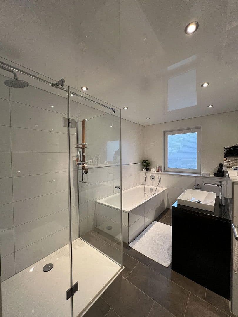 Predaj bytu 4-izbový 107 m², Rohrackerweg 20, Ettlingen, Bádensko-Wurttembersko Predaj bytu 4-izbový 107 m², Rohrackerweg 20, Ettlingen, Bádensko-Wurttembersko