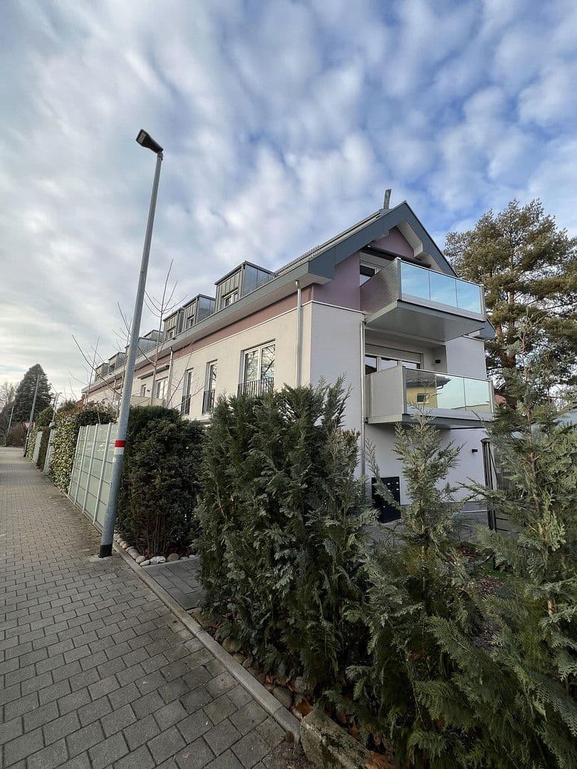 Predaj bytu 4-izbový 107 m², Rohrackerweg 20, Ettlingen, Bádensko-Wurttembersko Predaj bytu 4-izbový 107 m², Rohrackerweg 20, Ettlingen, Bádensko-Wurttembersko