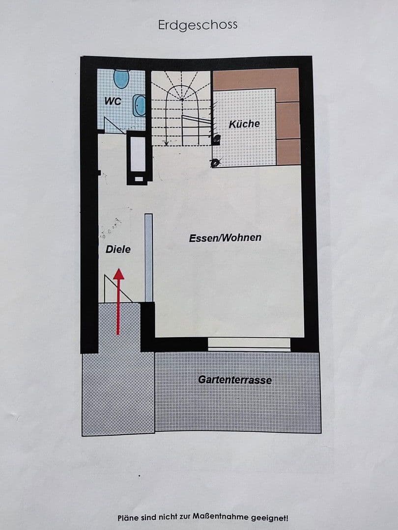 Predaj domu 130 m², pozemek 170 m², Nürnberger Straße, Zirndorf, Bavorsko Predaj domu 130 m², pozemek 170 m², Nürnberger Straße, Zirndorf, Bavorsko