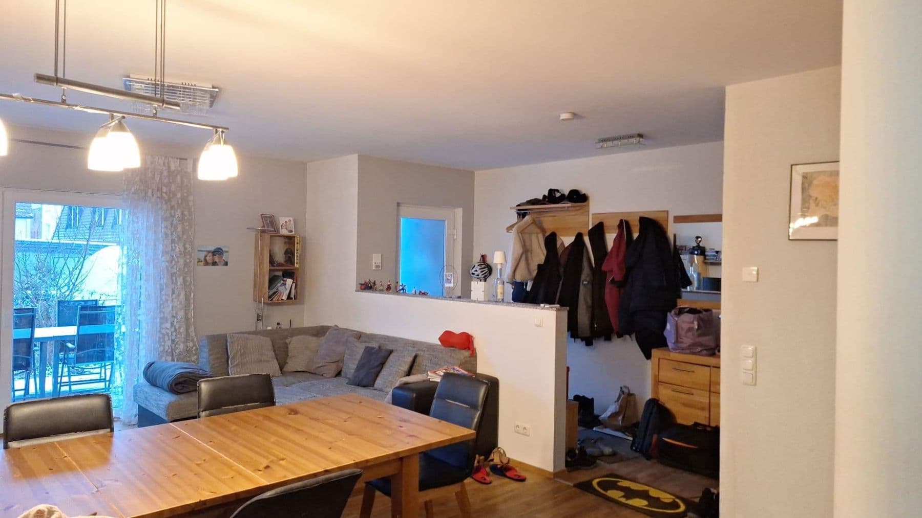 Predaj domu 130 m², pozemek 170 m², Nürnberger Straße, Zirndorf, Bavorsko Predaj domu 130 m², pozemek 170 m², Nürnberger Straße, Zirndorf, Bavorsko