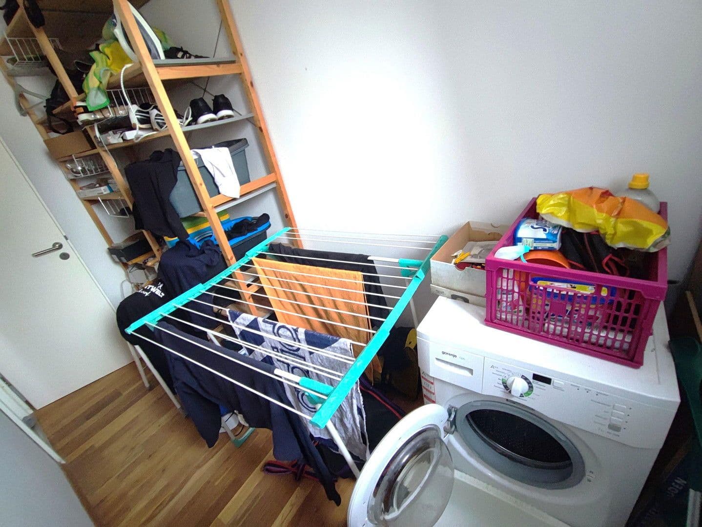 Predaj domu 130 m², pozemek 170 m², Nürnberger Straße, Zirndorf, Bavorsko Predaj domu 130 m², pozemek 170 m², Nürnberger Straße, Zirndorf, Bavorsko