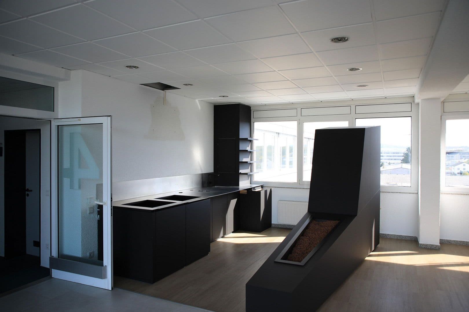 Prenájom kancelárie 630 m², Dietmar-Hopp-Allee 23, Walldorf, Bádensko-Wurttembersko Prenájom kancelárie 630 m², Dietmar-Hopp-Allee 23, Walldorf, Bádensko-Wurttembersko