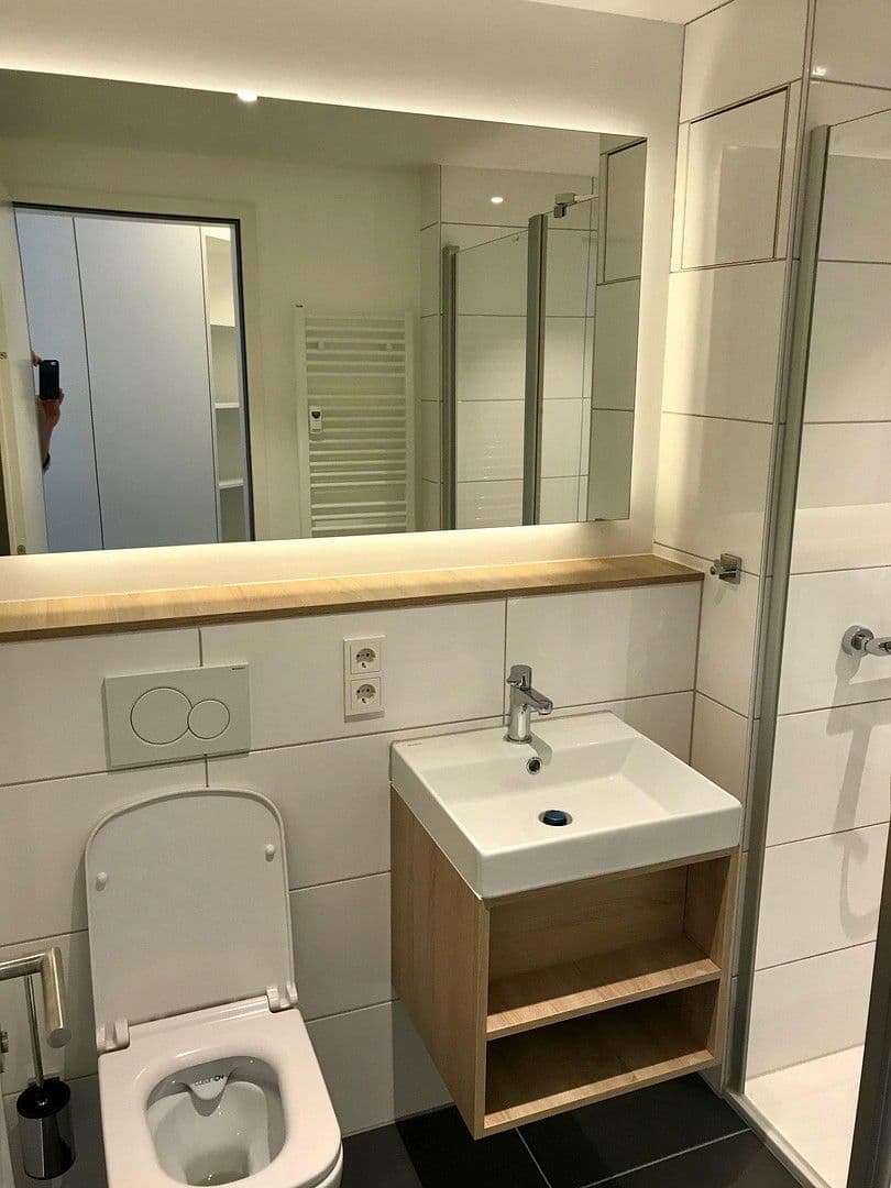 Prenájom bytu 1-izbový 20 m², Koloniestr 11-12, Berlin, Berlín Prenájom bytu 1-izbový 20 m², Koloniestr 11-12, Berlin, Berlín