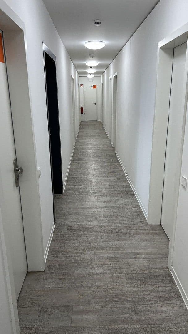 Prenájom bytu 1-izbový 20 m², Koloniestr 11-12, Berlin, Berlín Prenájom bytu 1-izbový 20 m², Koloniestr 11-12, Berlin, Berlín