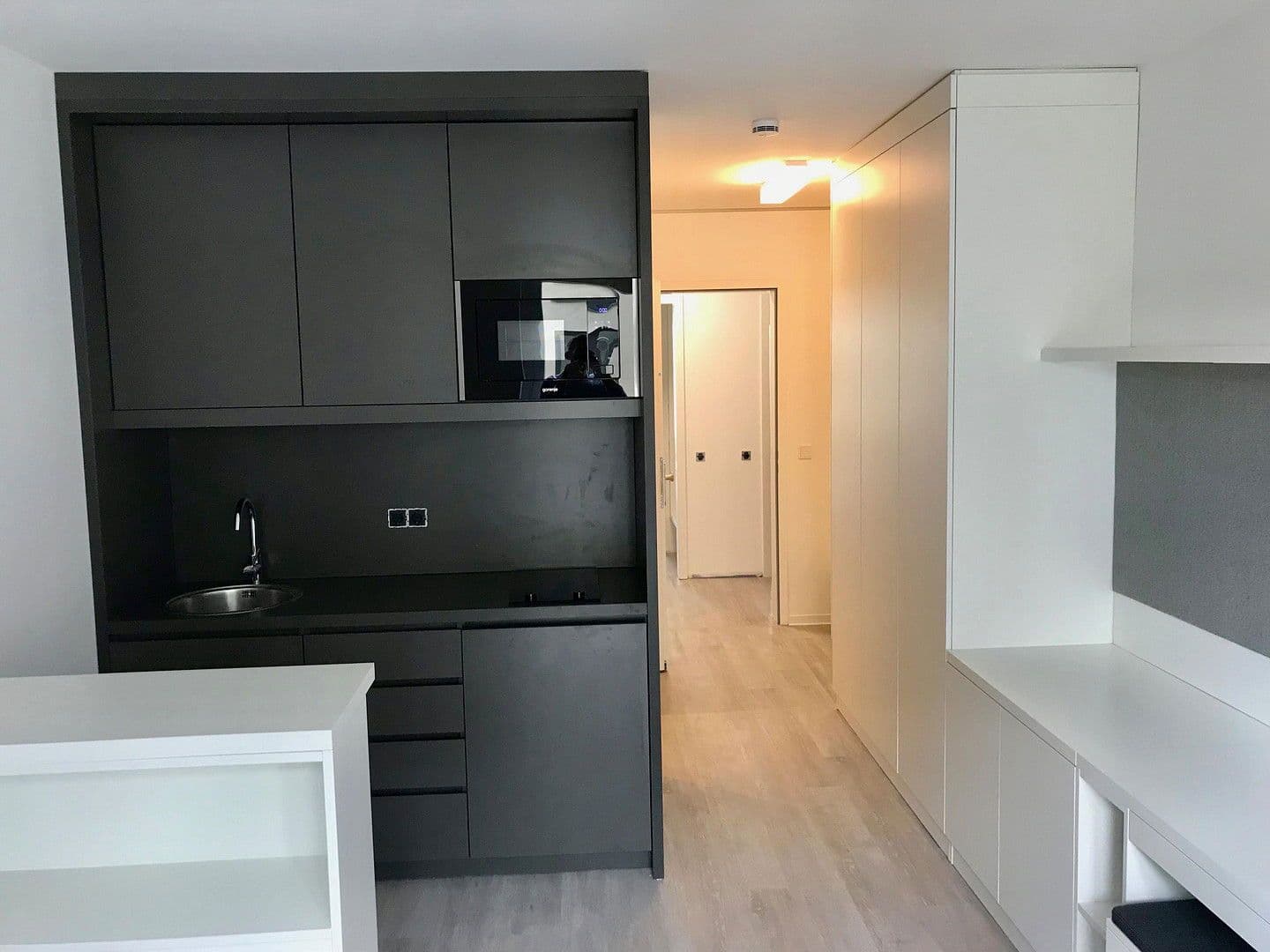 Prenájom bytu 1-izbový 20 m², Koloniestr 11-12, Berlin, Berlín Prenájom bytu 1-izbový 20 m², Koloniestr 11-12, Berlin, Berlín