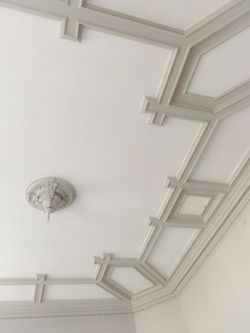 Prenájom bytu 4-izbový 160 m², Frankfurt, Hesensko Prenájom bytu 4-izbový 160 m², Frankfurt, Hesensko