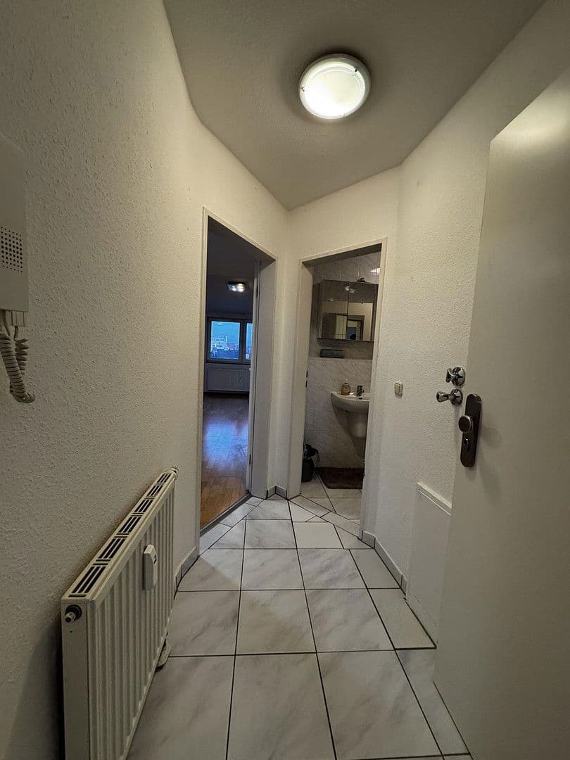 Prenájom bytu 1-izbový 40 m², Köln, Severné Porýnie - Westfálsko Prenájom bytu 1-izbový 40 m², Köln, Severné Porýnie - Westfálsko