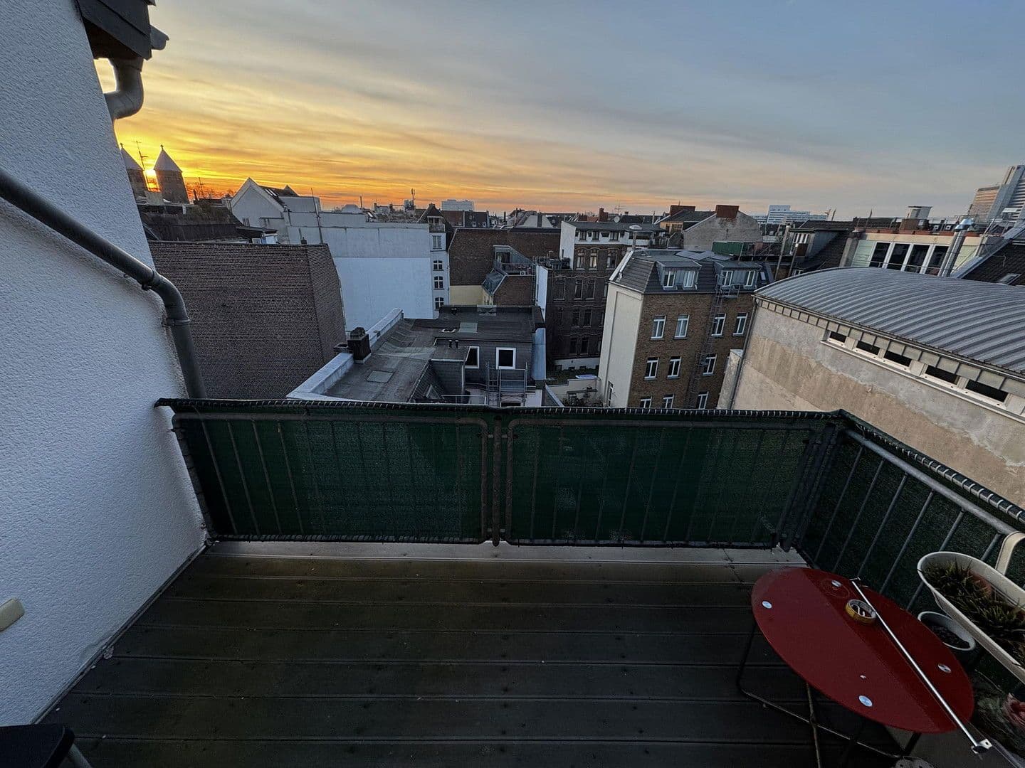 Prenájom bytu 1-izbový 40 m², Köln, Severné Porýnie - Westfálsko Prenájom bytu 1-izbový 40 m², Köln, Severné Porýnie - Westfálsko