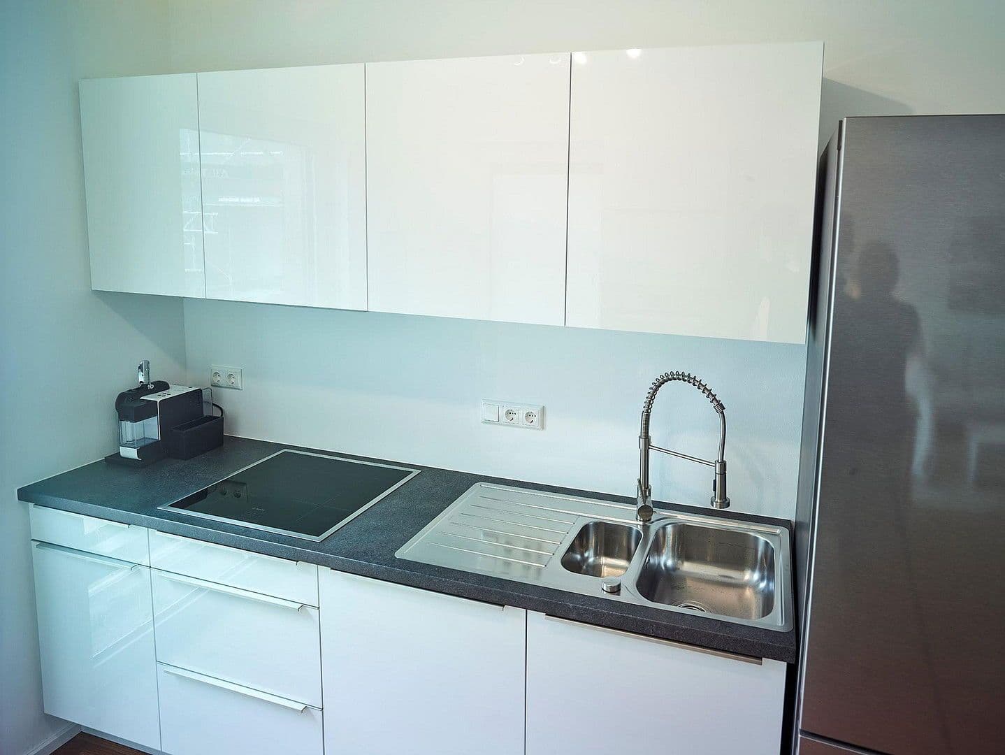 Prenájom bytu 3-izbový 103 m², Moltkestr. 118, Köln, Severné Porýnie - Westfálsko Prenájom bytu 3-izbový 103 m², Moltkestr. 118, Köln, Severné Porýnie - Westfálsko