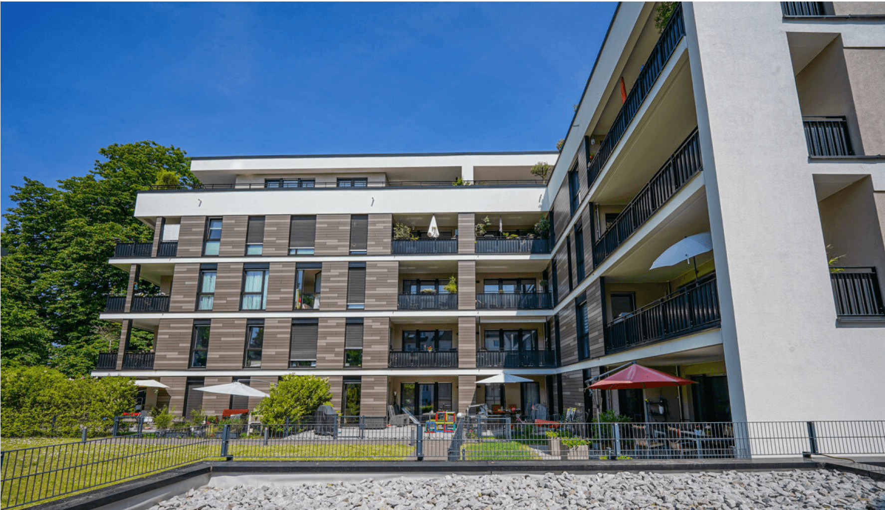 Prenájom bytu 3-izbový 103 m², Moltkestr. 118, Köln, Severné Porýnie - Westfálsko Prenájom bytu 3-izbový 103 m², Moltkestr. 118, Köln, Severné Porýnie - Westfálsko