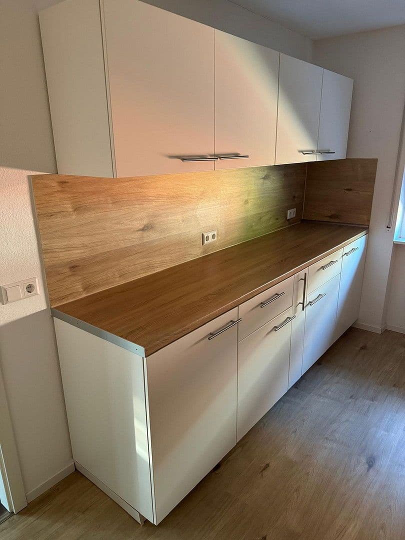 Prenájom bytu 3-izbový 116 m², Haiterbach, Bádensko-Wurttembersko Prenájom bytu 3-izbový 116 m², Haiterbach, Bádensko-Wurttembersko