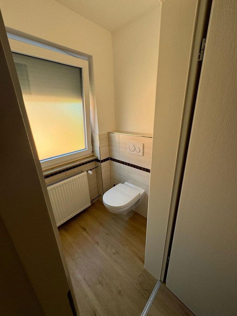 Prenájom bytu 3-izbový 116 m², Haiterbach, Bádensko-Wurttembersko Prenájom bytu 3-izbový 116 m², Haiterbach, Bádensko-Wurttembersko